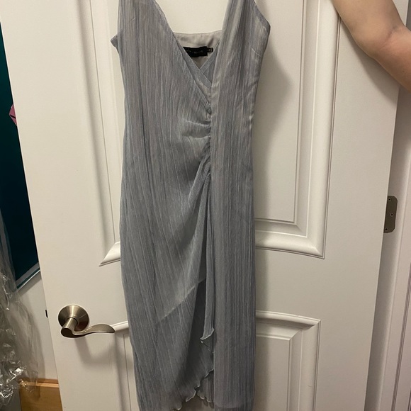 NWOT House of Harlow 1960 Revolve Gray/Blue Midi - Picture 2 of 5
